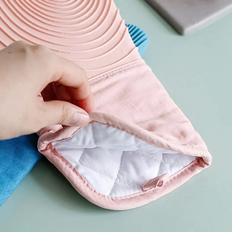 Textured Heat Resistant Silicone Oven Mitt - Image 8