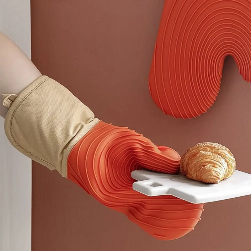 Textured Heat Resistant Silicone Oven Mitt - Image 5