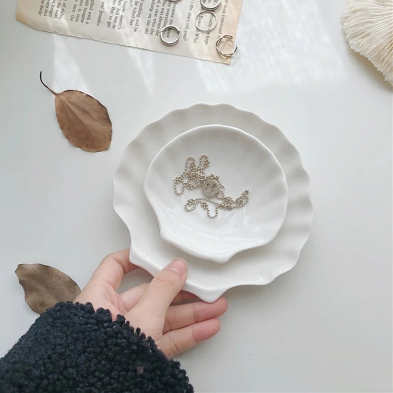 White Ceramic Shell Jewelry Dish - Image 3